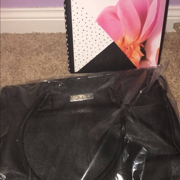 Mary Kay Starter Kit!💗 - Picture 7 of 8